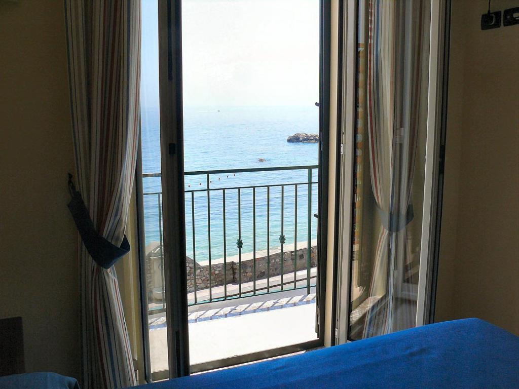 Miramare Bed & Breakfast